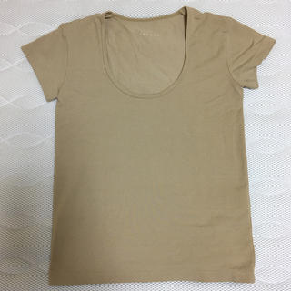 セオリー(theory)のセオリー  ベージュ  サイズ２  Ｔシャツ  ストレッチあり(Tシャツ(半袖/袖なし))