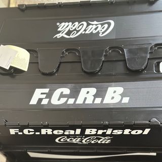 エフシーアールビー(F.C.R.B.)の【レア出品】FCRB ×コカコーラ 折りたたみ式コンテナボックス /ブラック(その他)