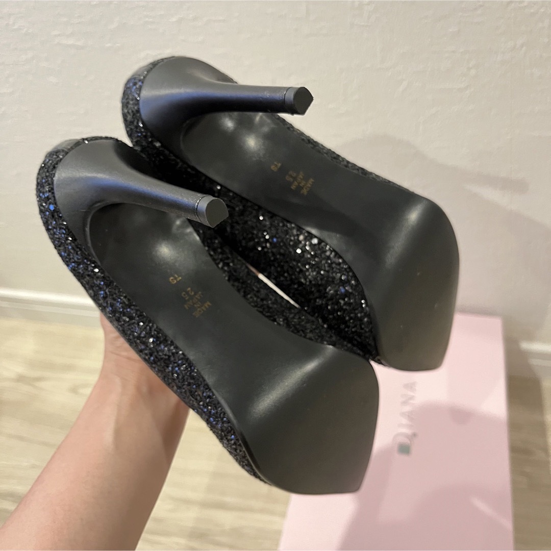 ◆超美品◆ DIANA 踵フラワーカットパンプス ブラック