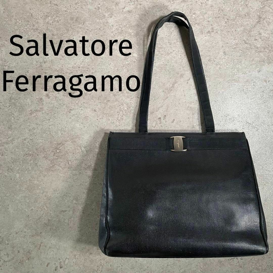 フェラガモ　ferragamo ショルダーバッグ　ヴェラ　リボン