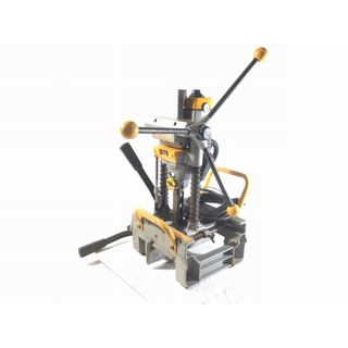 Makita - ☆中古品☆makita マキタ 100V 手動カクノミ 7303 手動角ノミ