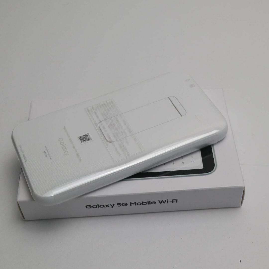 SAMSUNG(サムスン)の新品 SCR01 Galaxy 5G Mobile Wi-Fi ホワイト スマホ/家電/カメラのスマートフォン/携帯電話(その他)の商品写真