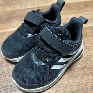 アディダス(adidas)のadidasスニーカー(スニーカー)