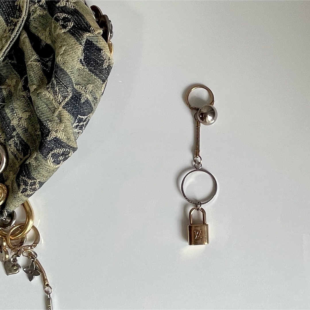 LOUIS VUITTON ルイヴィトン バッグチャームキーホルダー ② | フリマアプリ ラクマ