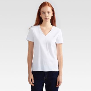 トミーヒルフィガー(TOMMY HILFIGER)のトミーヒルフィガー　ベーシックVネックTシャツ　白(Tシャツ(半袖/袖なし))