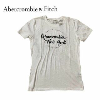 アバクロンビーアンドフィッチ(Abercrombie&Fitch)の新品　アバクロンビー&フィッチ　Tシャツ　ホワイト　白　黒　プリント　英字(Tシャツ(半袖/袖なし))
