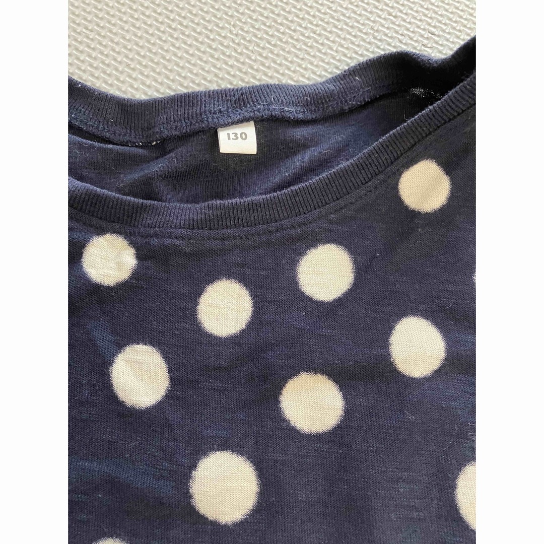 MUJI (無印良品)(ムジルシリョウヒン)の無印良品　ドットTシャツ　130 キッズ/ベビー/マタニティのキッズ服女の子用(90cm~)(Tシャツ/カットソー)の商品写真