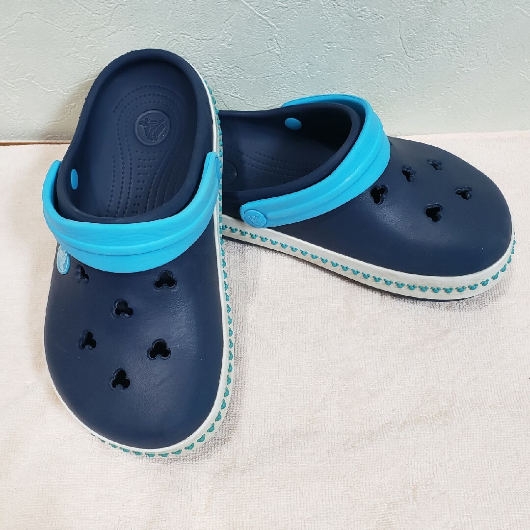 crocs(クロックス)のクロックス　ミッキーサンダル　２１cm キッズ/ベビー/マタニティのキッズ靴/シューズ(15cm~)(サンダル)の商品写真