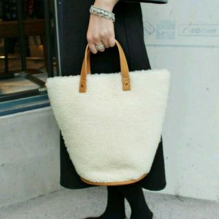 スローブイエナ(SLOBE IENA)の美品 ファーボアチェーントートBAG◆(トートバッグ)