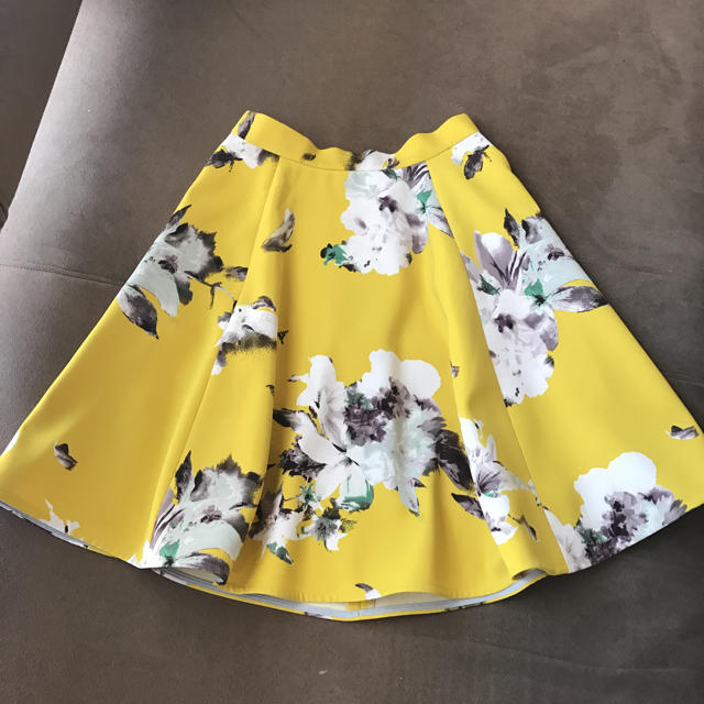 FRAY I.D(フレイアイディー)の❤︎花柄スカート❤︎ レディースのスカート(ひざ丈スカート)の商品写真