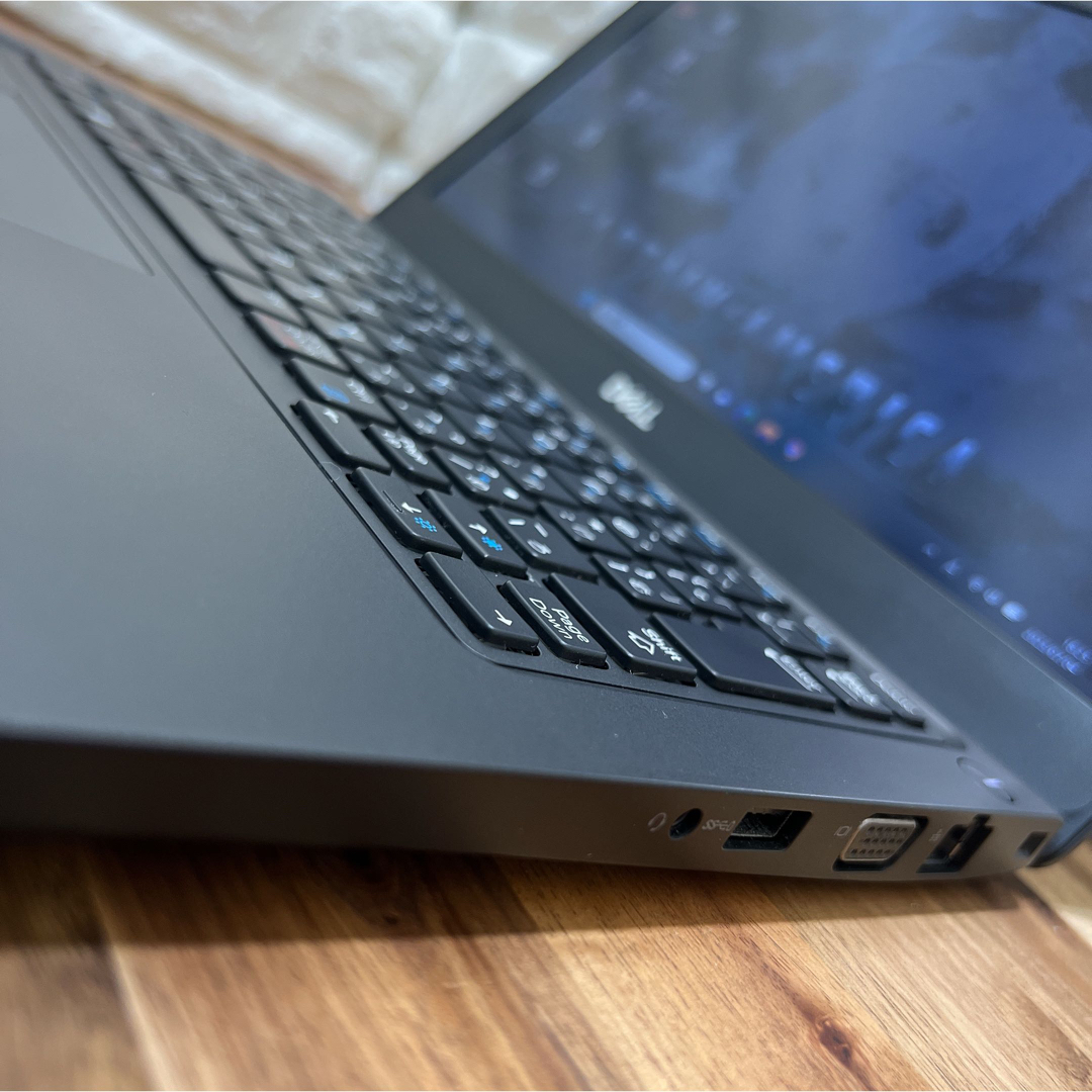 DELL(デル)の【美品】DELL Latitude☘メモ16GB☘SSD256GB☘i5第8世代 スマホ/家電/カメラのPC/タブレット(ノートPC)の商品写真