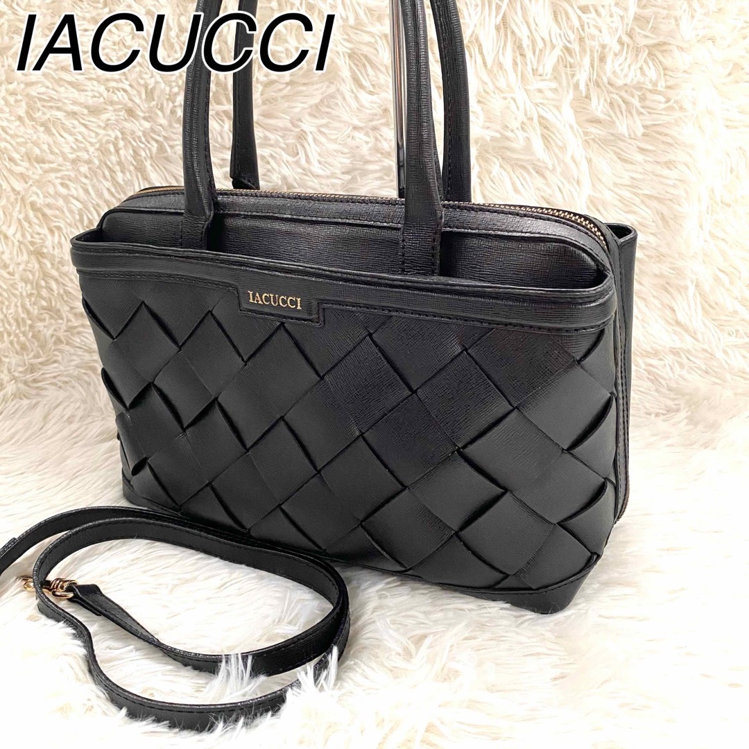 美品✨IACUCCI イアクッチ 2WAY ショルダーバッグ ハンドバッグ 黒