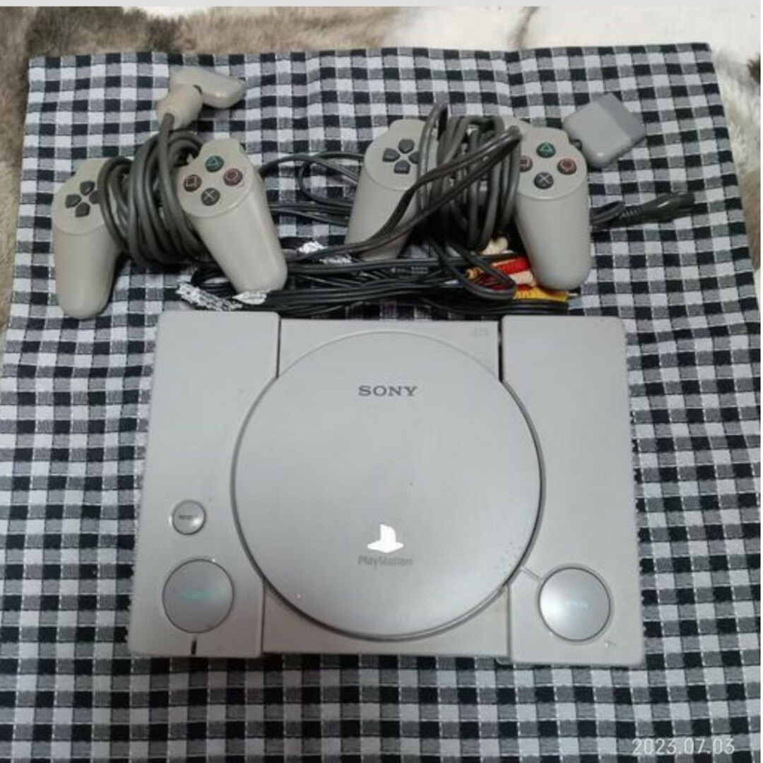 PlayStation(プレイステーション)のPS1 エンタメ/ホビーのゲームソフト/ゲーム機本体(家庭用ゲーム機本体)の商品写真