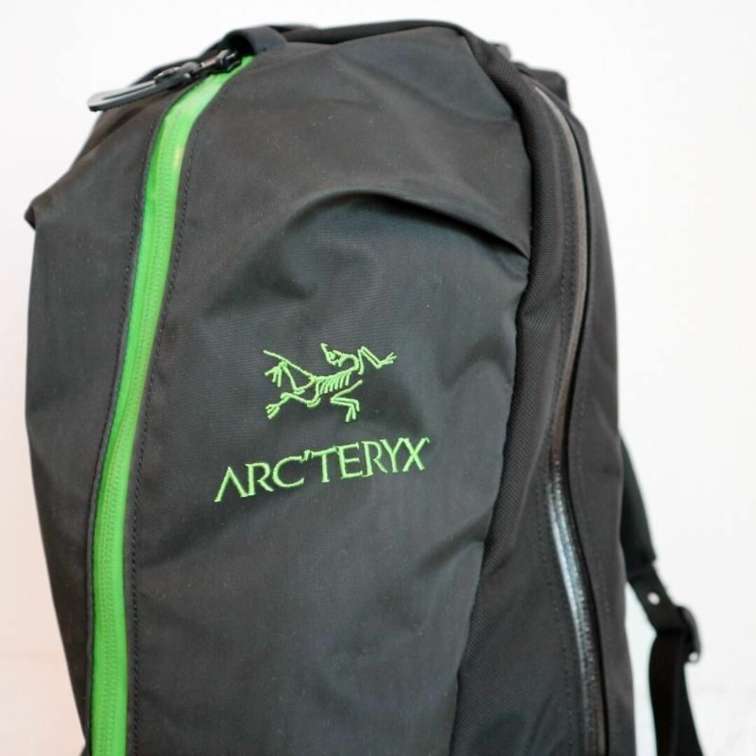 ARC'TERYX(アークテリクス)の【美品】通勤・通学・街歩きに最適☆ARC'TERYX ARRO22 リュック メンズのバッグ(バッグパック/リュック)の商品写真