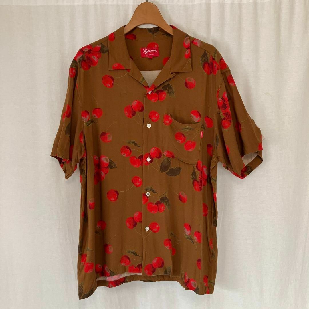 Supreme 19ss Cherry Rayon S/S Shirtシャツ M | フリマアプリ ラクマ