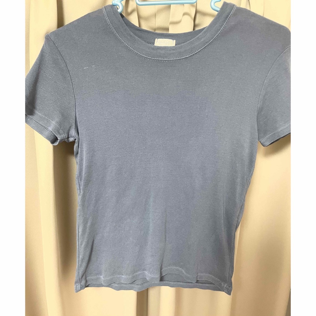 Brandy Melville(ブランディーメルビル)のBrandy Melville tee Tシャツ 半袖　トップス  レディースのトップス(Tシャツ(半袖/袖なし))の商品写真