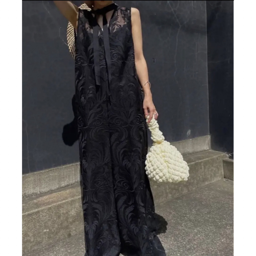 特別セール価格 ameri vintage CHLOE V NECK ROMPERS オールインワン