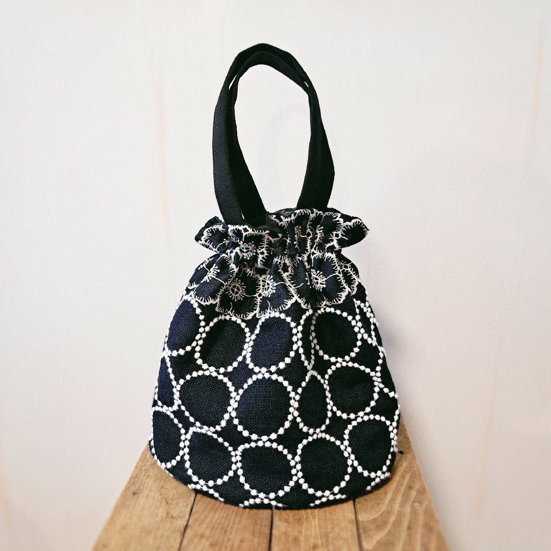 handmade∞ミナペルホネン アネモネ×タンバリン*navy 巾着バッグ-