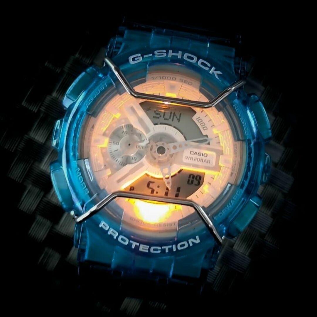 CASIO(カシオ)のG-SHOCK GA-110BC ブルースケルトン & バンパー + メタル遊環 メンズの時計(腕時計(アナログ))の商品写真