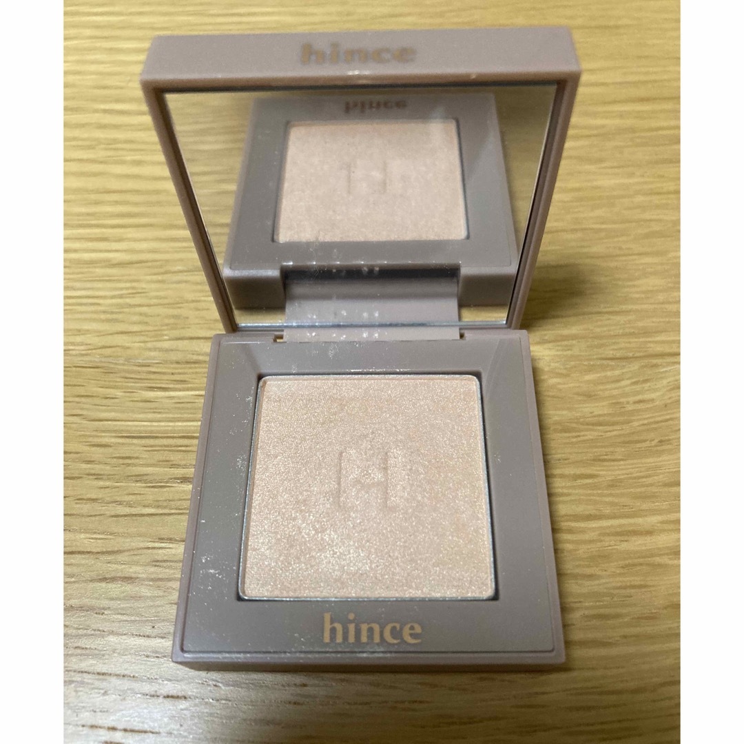 hince(ヒンス)の【SALE】hince  ニューデップスアイシャドウ　G001 コスメ/美容のベースメイク/化粧品(アイシャドウ)の商品写真