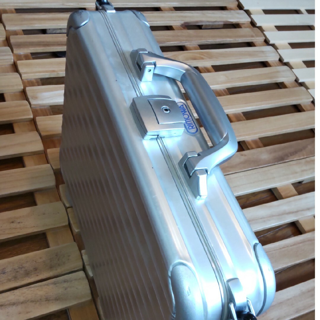 RIMOWAブリーフケース