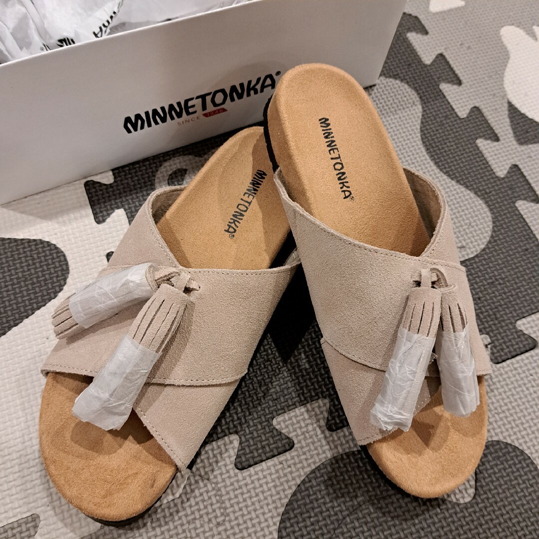 Minnetonka(ミネトンカ)のミネトンカMILA / ミラ　フラットサンダル レディースの靴/シューズ(サンダル)の商品写真