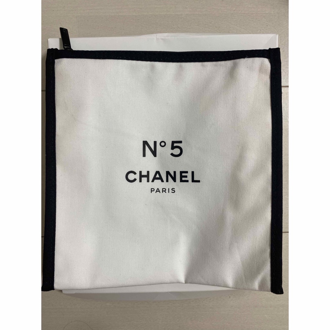 CHANEL(シャネル)のchanel ポーチ レディースのファッション小物(ポーチ)の商品写真