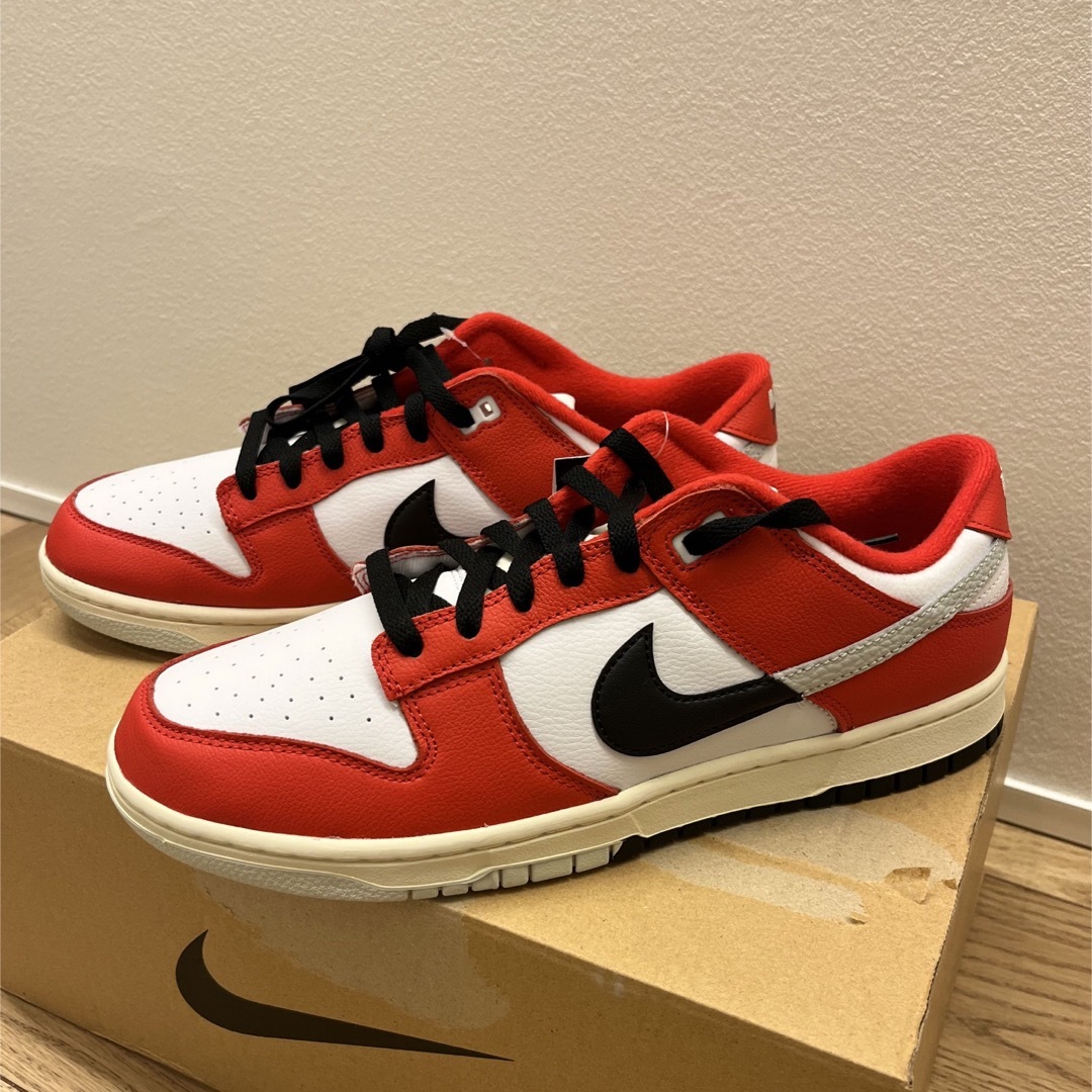 NIKE(ナイキ)の28.5cm NIKE ダンク ロー レトロ プレミアム シカゴスプリット メンズの靴/シューズ(スニーカー)の商品写真