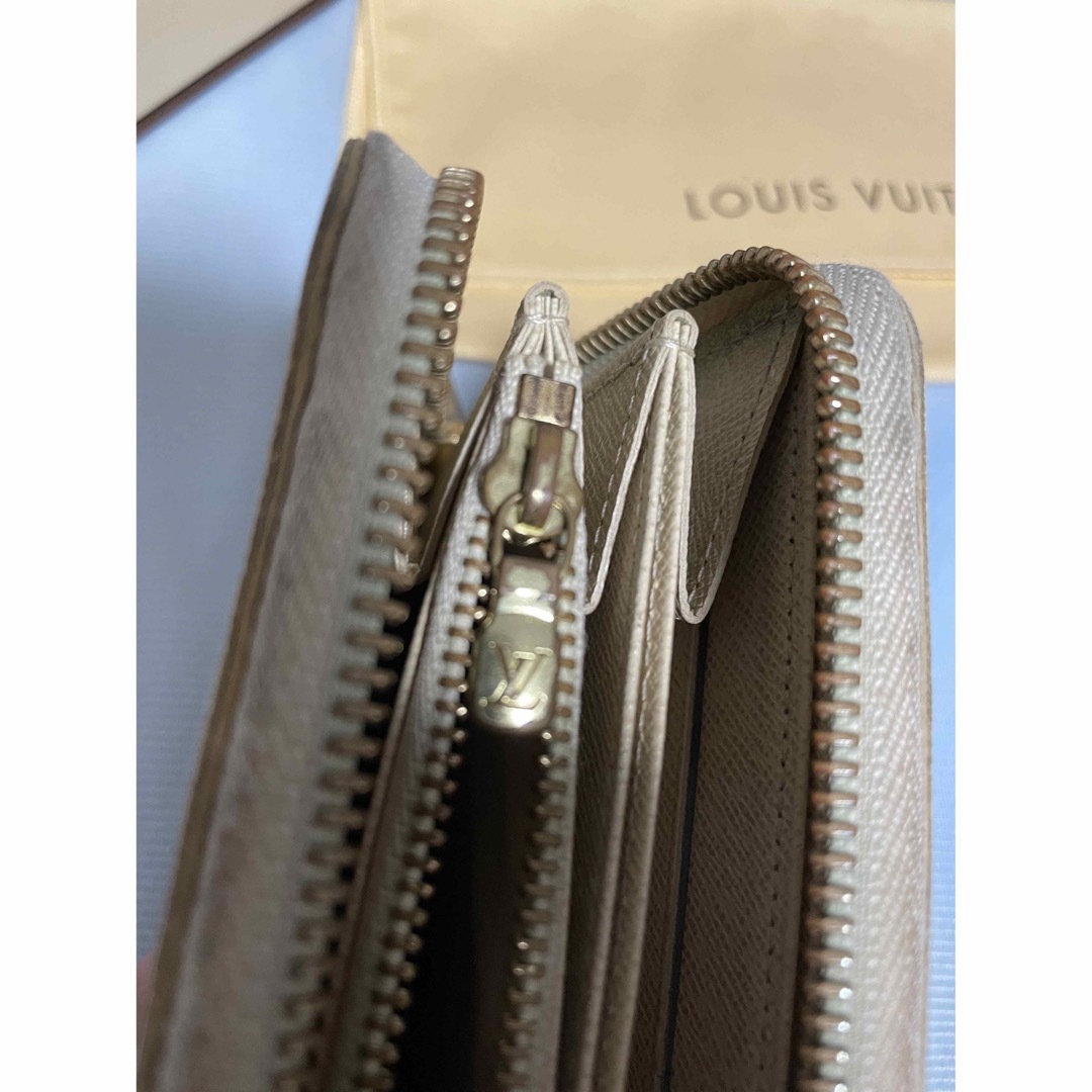 LOUIS VUITTON(ルイヴィトン)のLOUIS VUITTONダミエ　長財布　白 メンズのファッション小物(長財布)の商品写真