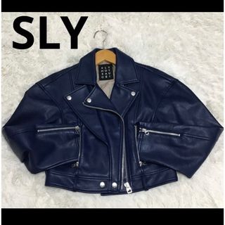 スライ(SLY)の美品　SLY TWOCOLLARFAUX レザージャケット　ネイビー　Mサイズ(ライダースジャケット)