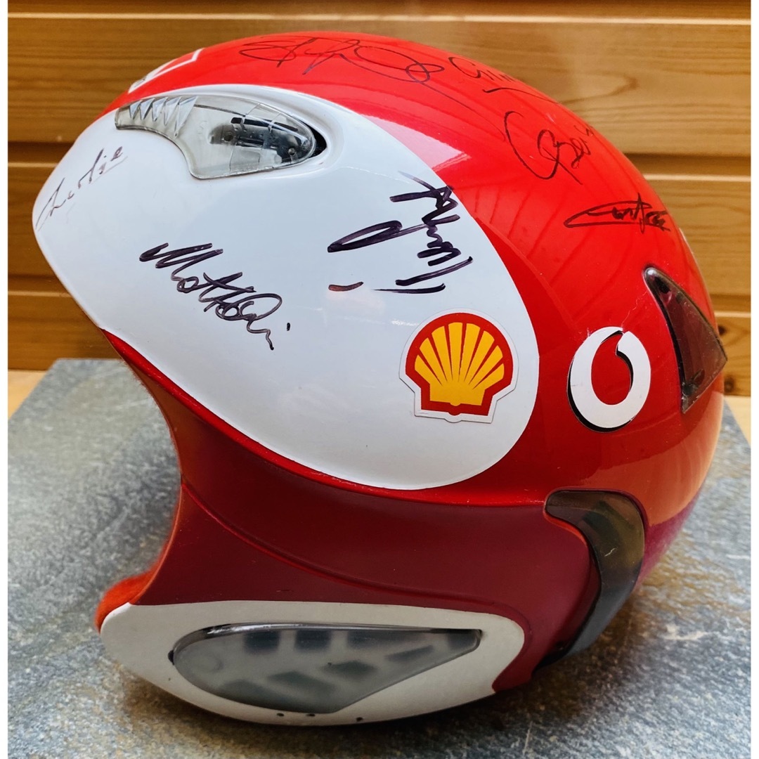 Ferrari(フェラーリ)の超絶レア　スクーデリアフェラーリF1 クルーヘルメット エンタメ/ホビーのコレクション(その他)の商品写真