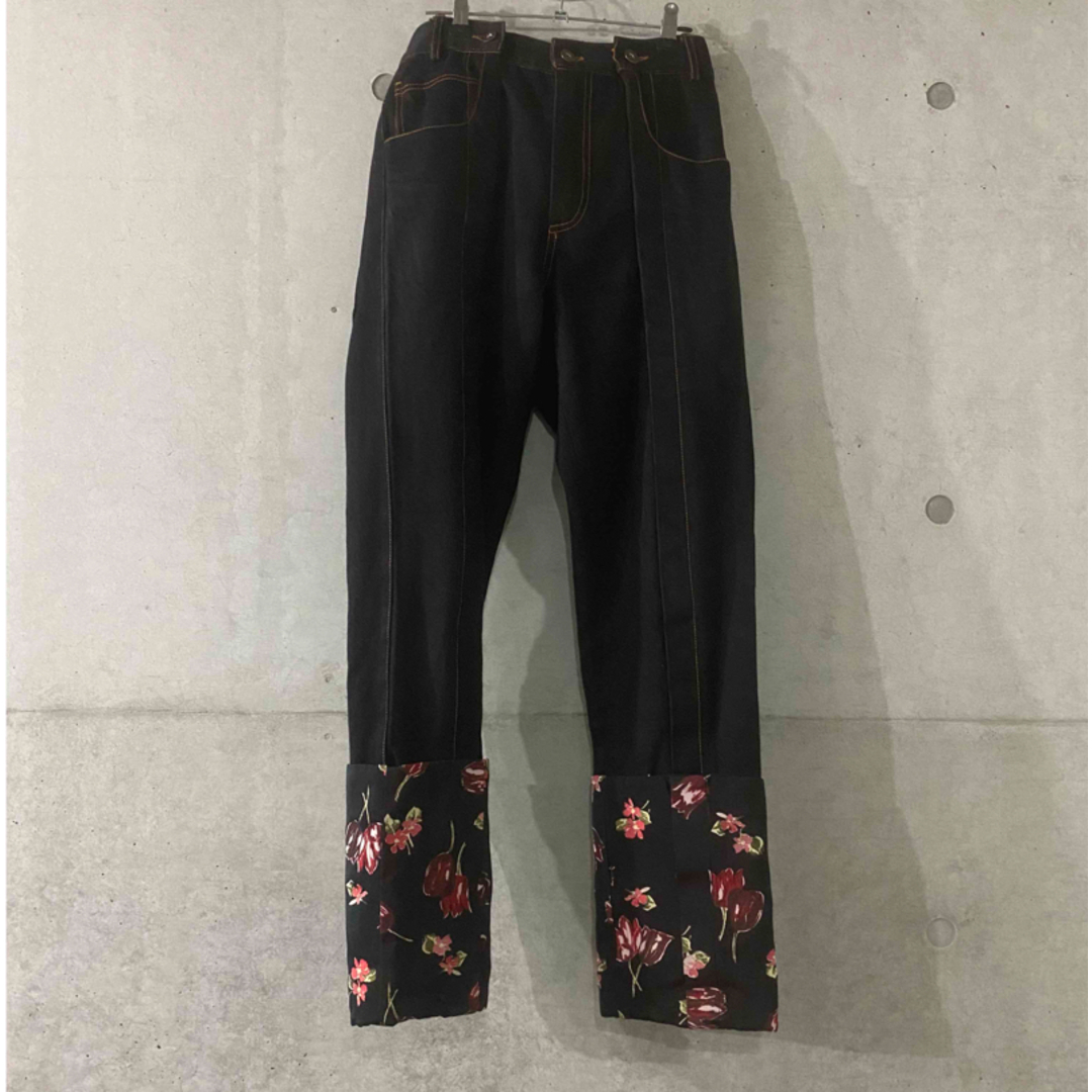 delada フラワーステッチデニム ジーンズ デラダ ラブチンスキー delada フラワーステッチデニム ジーンズ デラダ ラブチンスキー