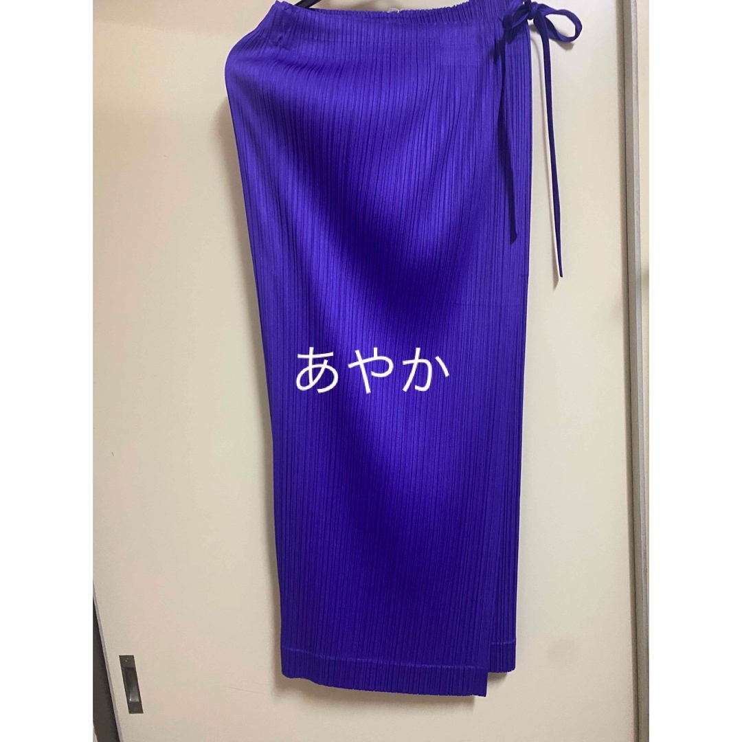 PLEATS PLEASE ISSEY MIYAKE(プリーツプリーズイッセイミヤケ)のIkko tanaka イッセイミヤケ　スカート　紫　サイズ3 JG114 レディースのスカート(ロングスカート)の商品写真