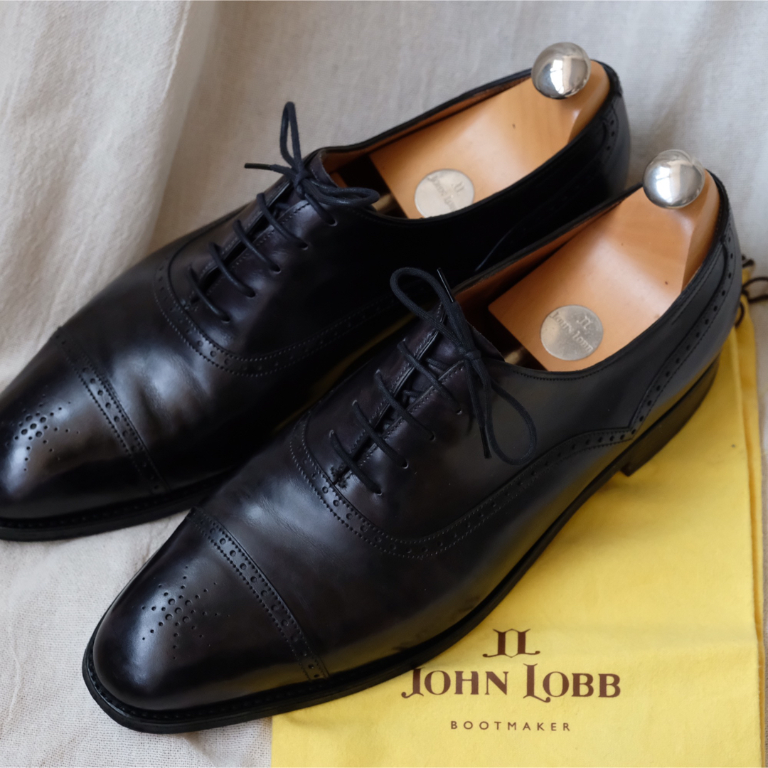 美品ジョンロブJohn Lobb セミブローグ95E 木型付ドレス/ビジネス