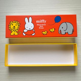 ミッフィー(miffy)のモロゾフ　ミッフィー　小物入れ　箱　紙ケース(小物入れ)