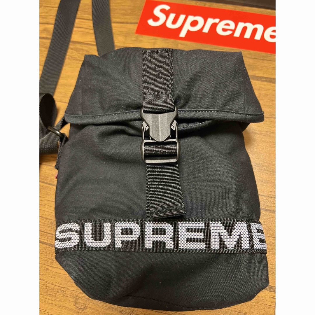 Supreme(シュプリーム)のsupreme 23ss フィールド サイド バッグ "ブラック" メンズのバッグ(ショルダーバッグ)の商品写真