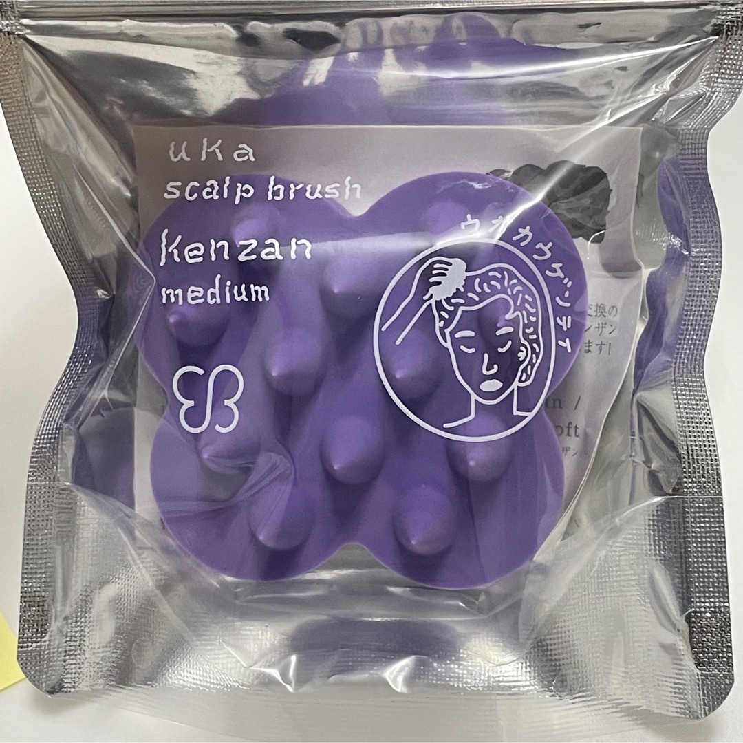 uka(ウカ)のuka   ウカ　ケンザン　スカルプブラシ　ミディアム　パープル　紫 コスメ/美容のヘアケア/スタイリング(スカルプケア)の商品写真