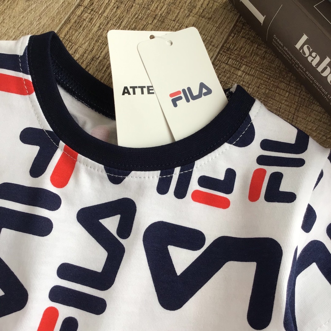 FILA(フィラ)の★【90】FILA フィラ 総ロゴ 総柄 半袖 Tシャツ 綿100% 白 キッズ/ベビー/マタニティのキッズ服男の子用(90cm~)(Tシャツ/カットソー)の商品写真