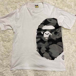 人気の新作 黒 白 Tシャツ 【希少デザイン】アベイシングエイプ 