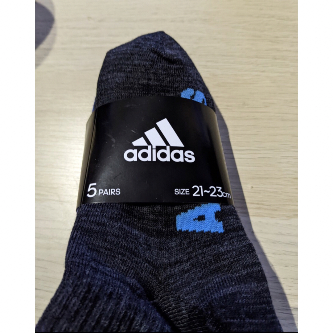 adidas(アディダス)の新品　adidas【5足セット】靴下 SIZE:21〜23cm ソックス キッズ/ベビー/マタニティのこども用ファッション小物(靴下/タイツ)の商品写真