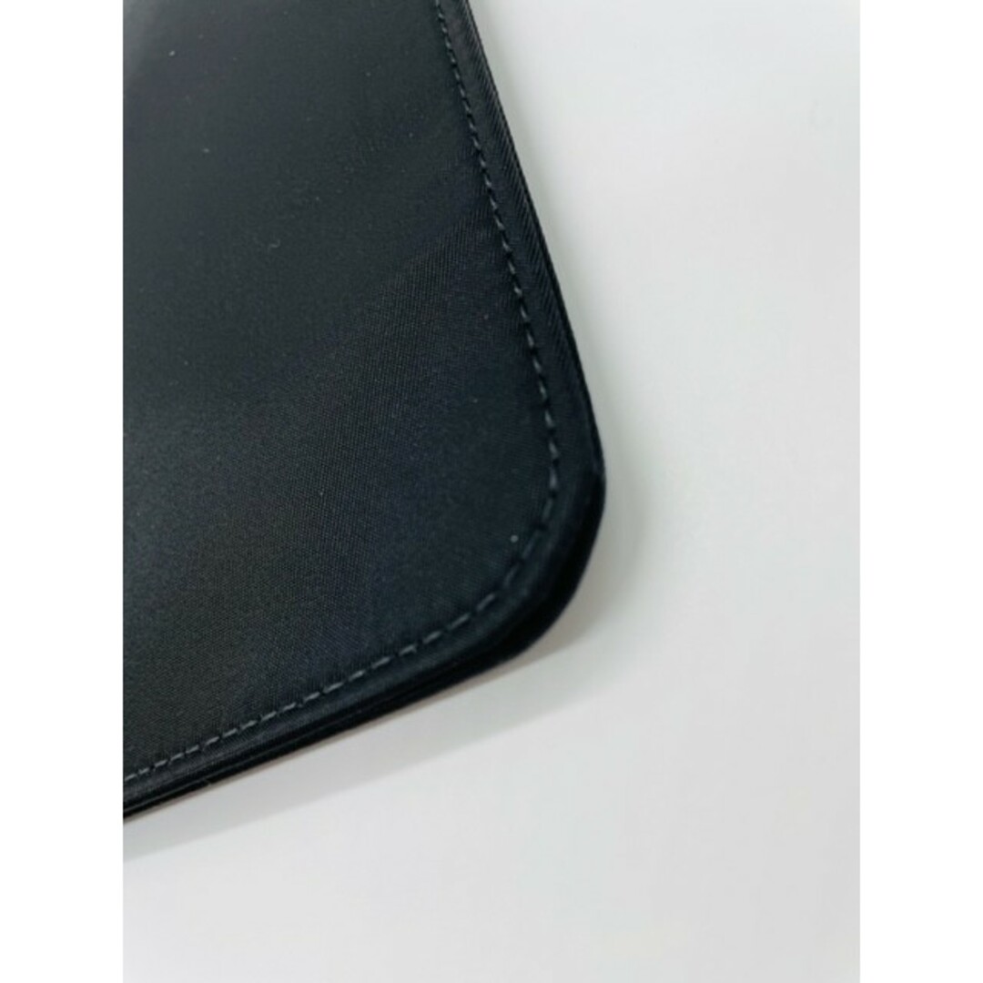 【MONCLER】HOUSE OF GENIUS TOKYO クラッチバッグ