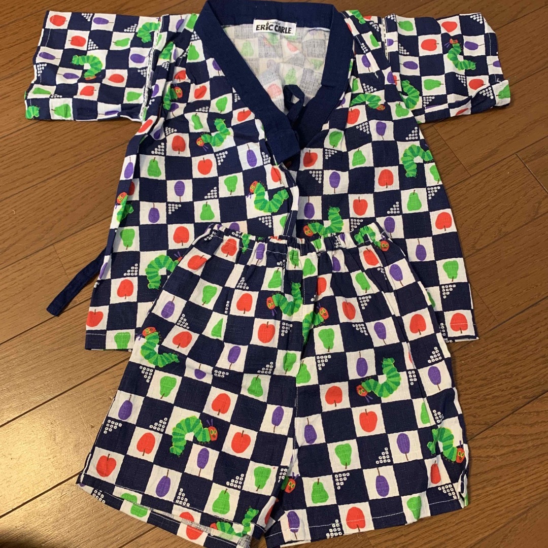 しまむら(シマムラ)の甚平　はらぺこあおむし　95 キッズ/ベビー/マタニティのキッズ服男の子用(90cm~)(甚平/浴衣)の商品写真