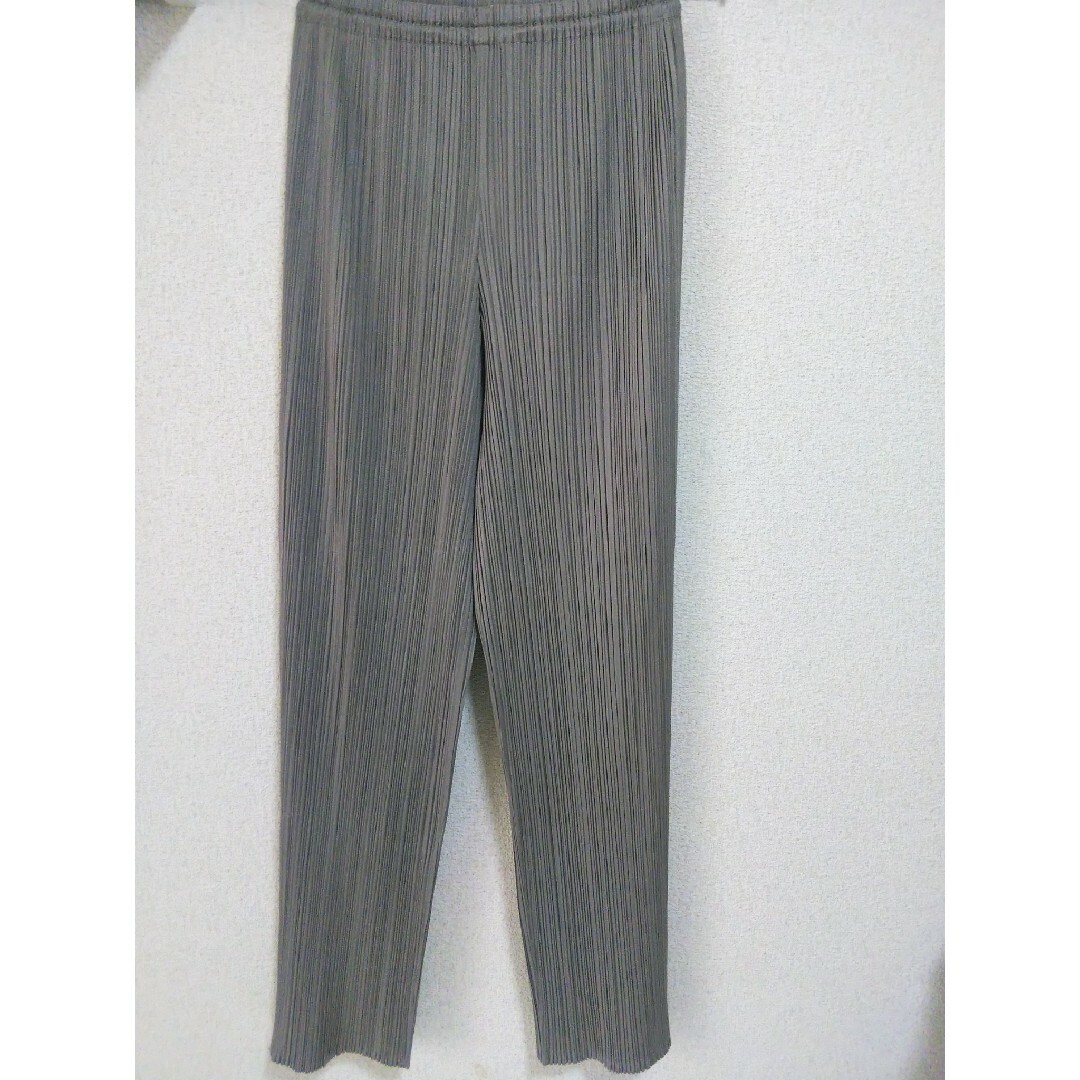 ISSEY MIYAKE プリーツプリーズ PLEATS PLEASE パンツ ISSEY MIYAKE プリーツプリーズ PLEATS PLEASE パンツ