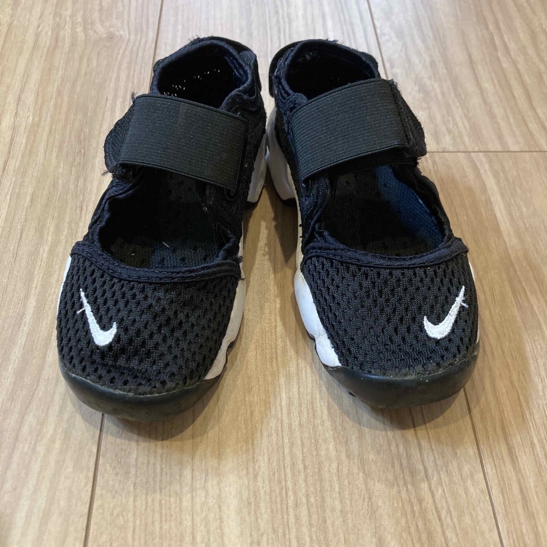 NIKE(ナイキ)のNIKE エアリフト キッズ/ベビー/マタニティのキッズ靴/シューズ(15cm~)(スニーカー)の商品写真