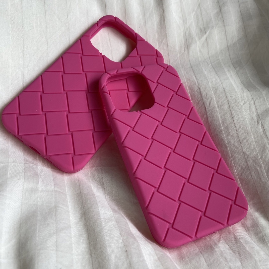 【新品未使用】iPhoneケース　ピンク　韓国　13 14pro シリコン スマホ/家電/カメラのスマホアクセサリー(iPhoneケース)の商品写真