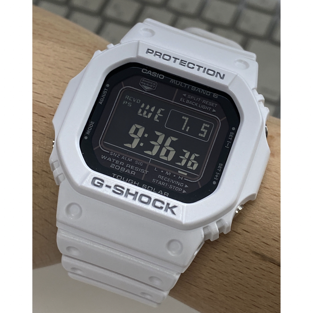 G-SHOCK  GW-M5610 電波ソーラー　ホワイト