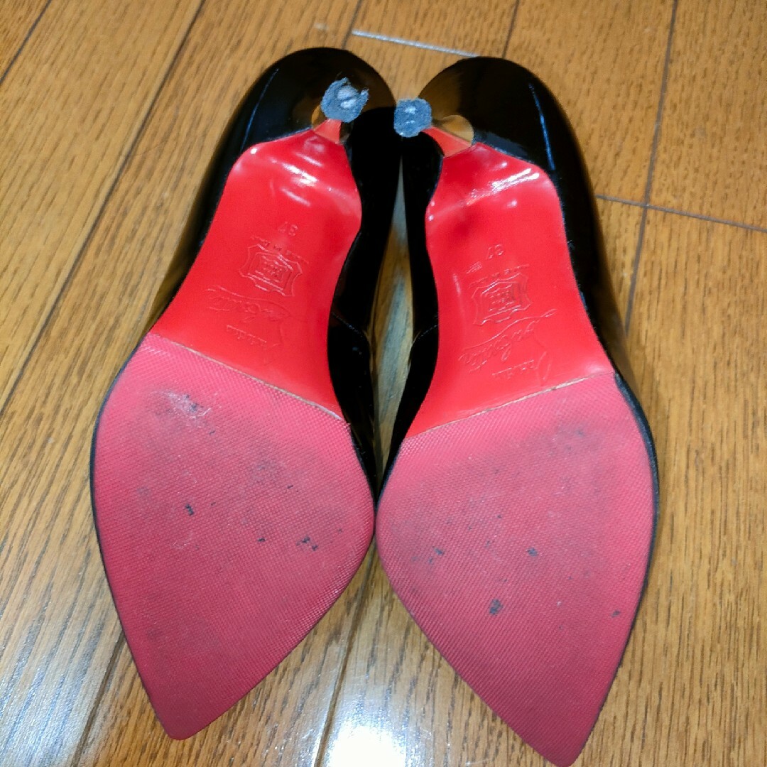 美品 クリスチャンルブタン ピンヒールパンプス エナメルブラック 37