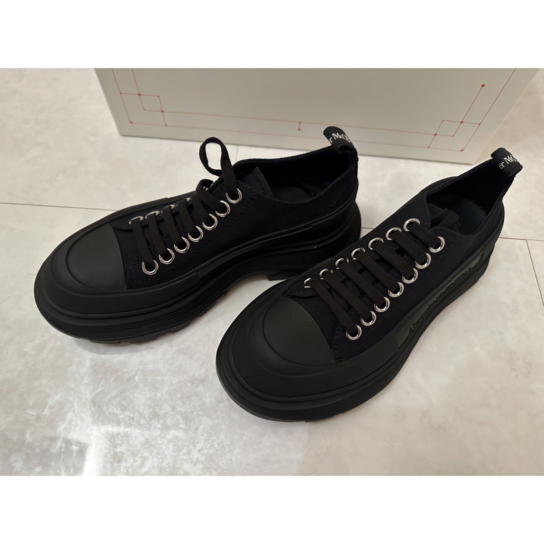 Alexander McQueen トレッド レースアップ スリック スニーカー - 通販