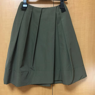 エムプルミエ(M-premier)のMプルミエ♡カーキ色スカート (ひざ丈スカート)
