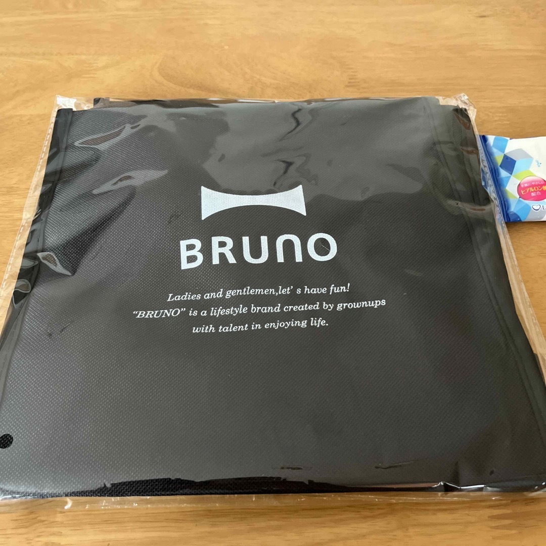 BRUNO ブルーノ 保冷ポーチ付き ミニ トートバッグ　おまけ付き エンタメ/ホビーのコレクション(ノベルティグッズ)の商品写真